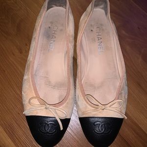 ❗️Authentic Chanel ballet flats 39 1/2  Suede❗️